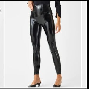 SPANX Faux Patent Leather Womens Legging Size Med